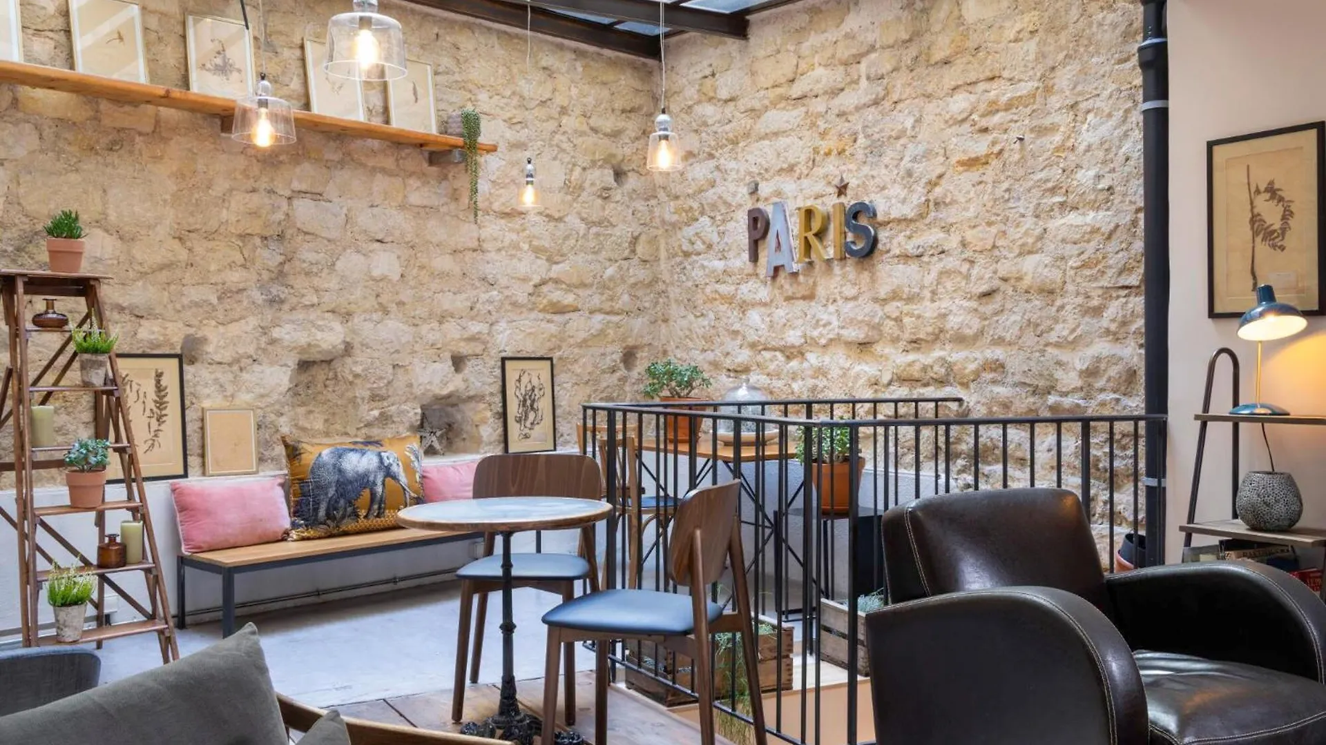 Maxim Quartier Latin Hotel