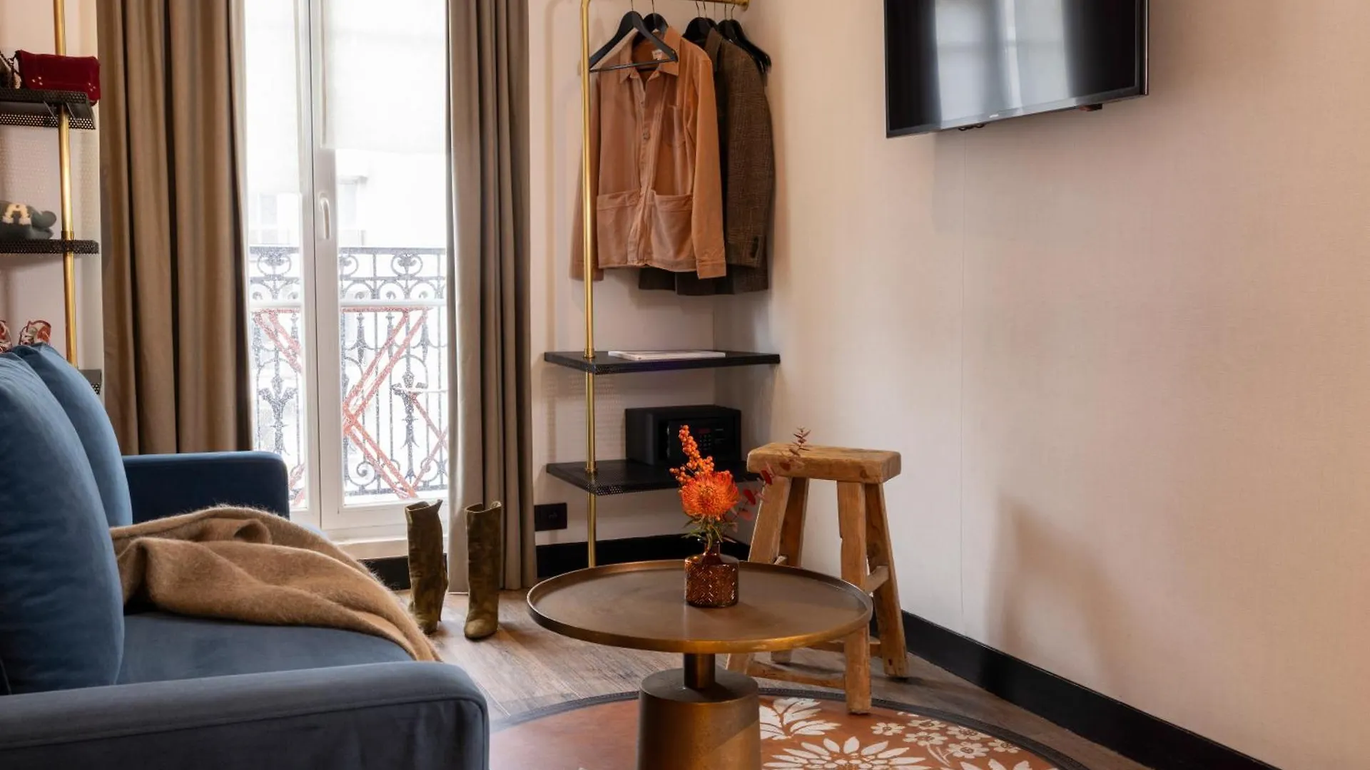 Maxim Quartier Latin Hotel 3*