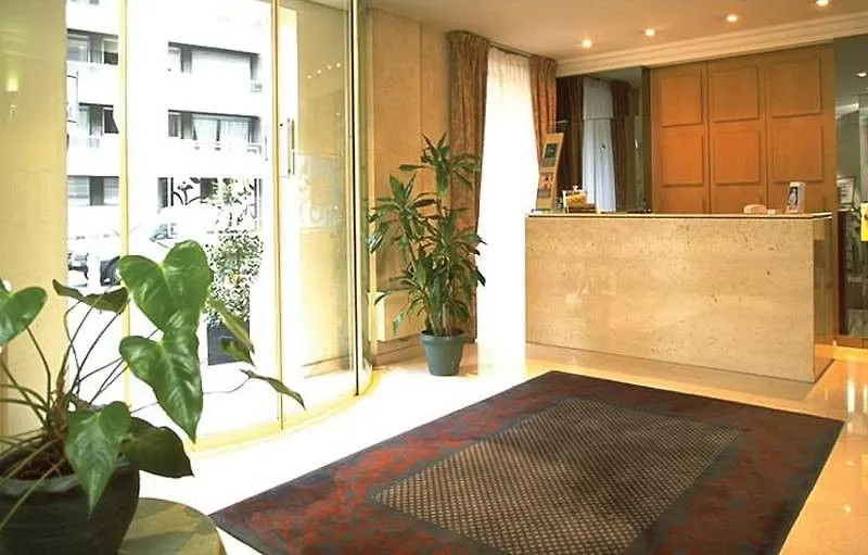 Hotel Maxim Quartier Latin Parigi